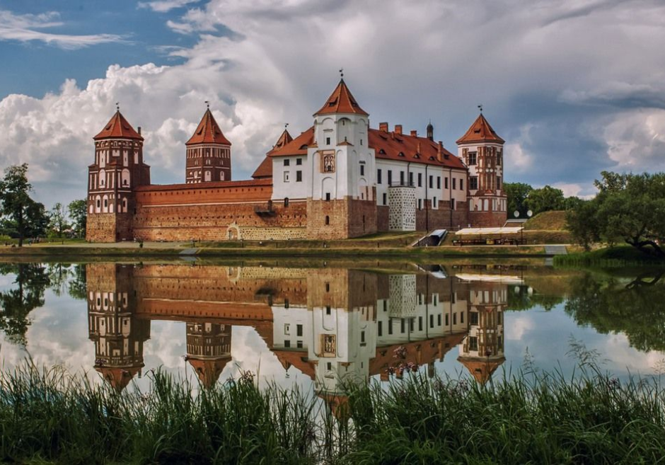 mircastle