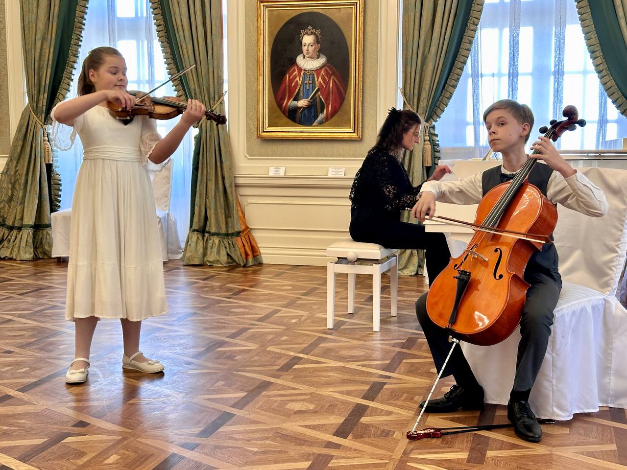 The Musical World in Mir Castle