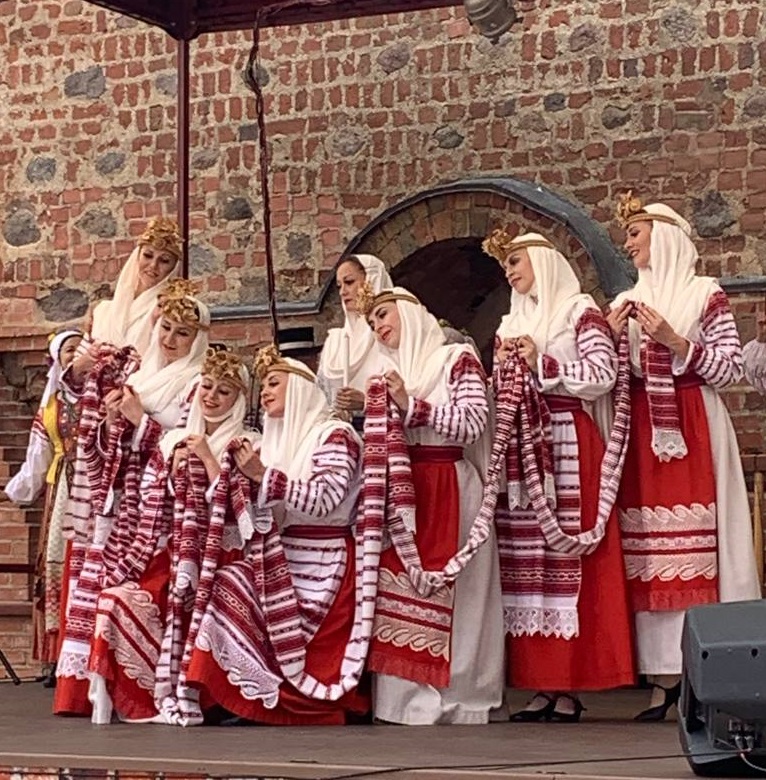 Праздник песни, танца и музыки!